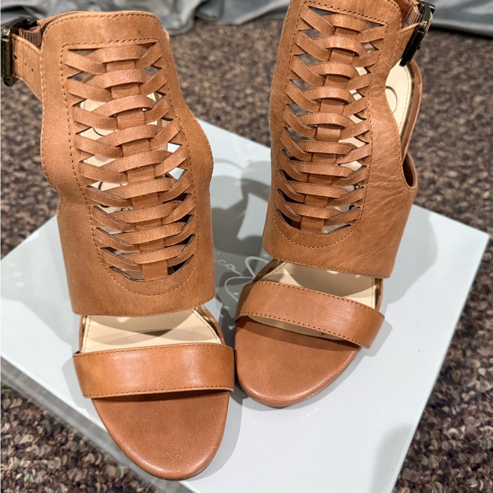 Jessica Simpson Tan Heeled Sandals - Picture 5 of 8